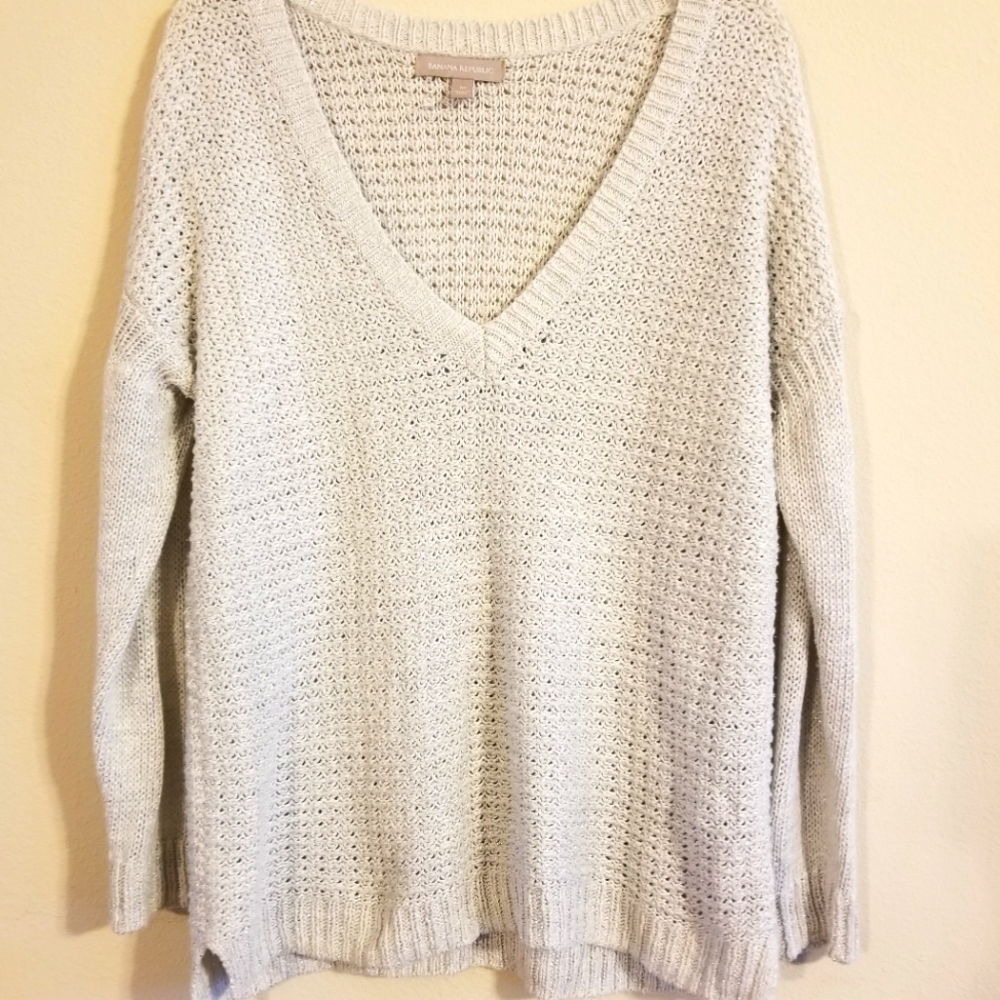 BANANA REPUBLIC CABLE KNIT V NECK SWEATER - Picture 2 of 7